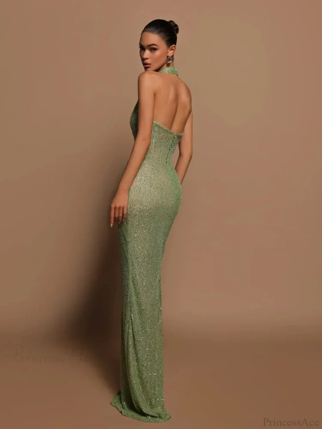 Sexy Halter Deep V Neck Sequins Green Sleeveless Backless Celebrity Party Dress - Image 3