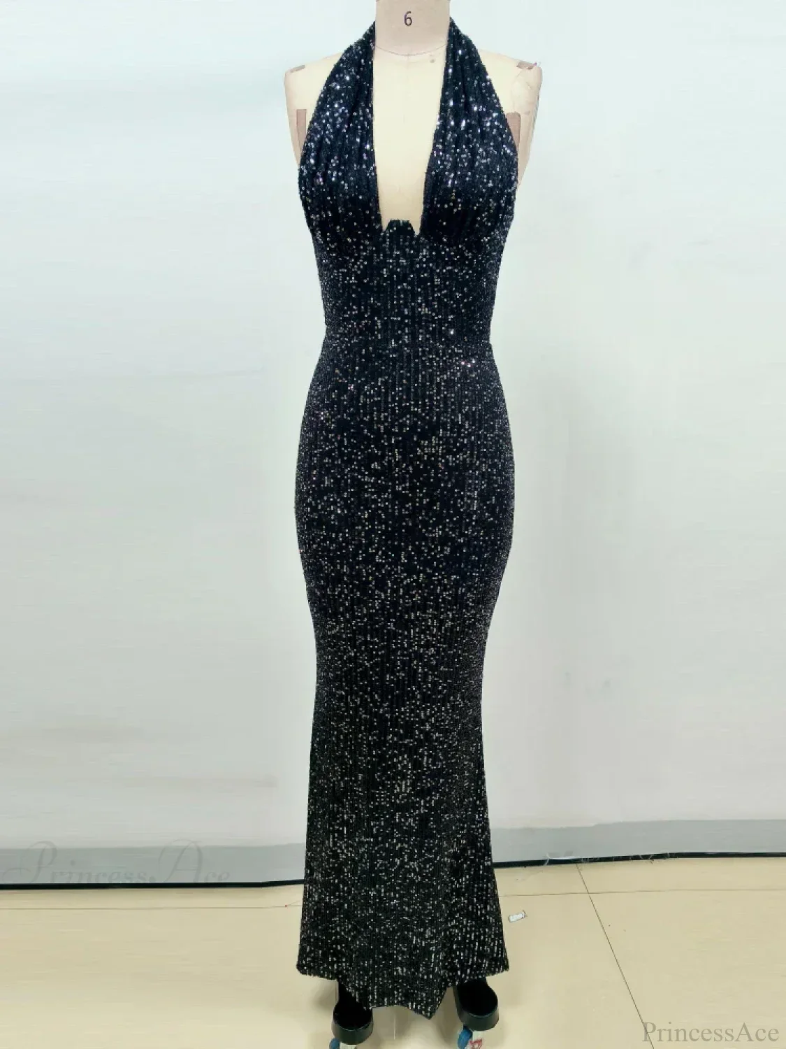 Sexy Halter Deep V Neck Sequins Green Sleeveless Backless Celebrity Party Dress - Image 8