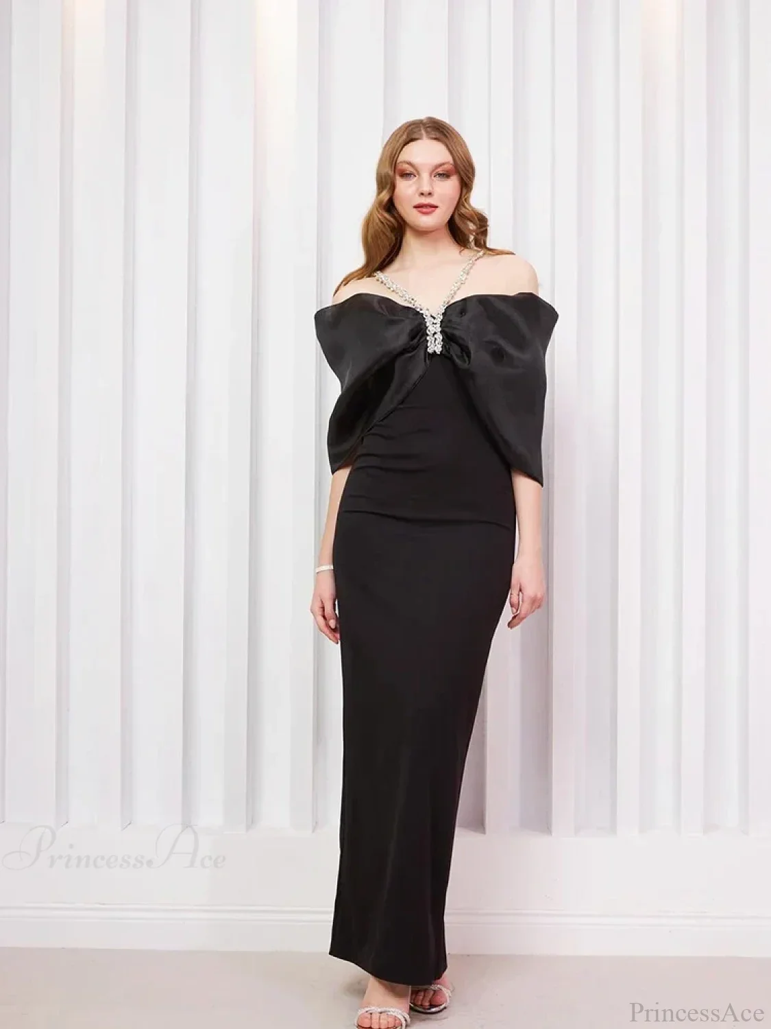 Sexy Off Shoulder Diamond Straps Bandage Black Pleated Shiny Celebrity Party Dress