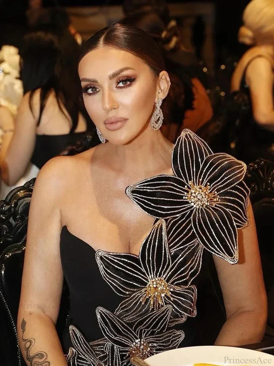 Sexy One Shoulder Sleeveless Diamonds Flower Bandage Black High Slit Party Dress - Image 6