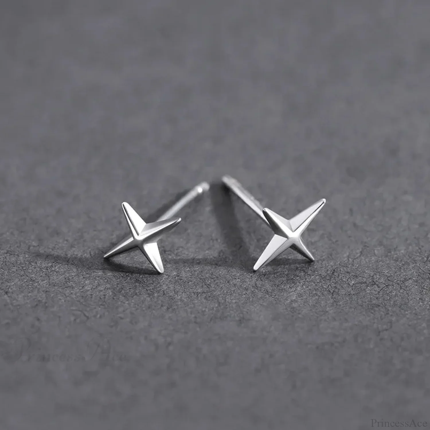 Shiny Thorns Circle Little Rebel Earring - Image 5