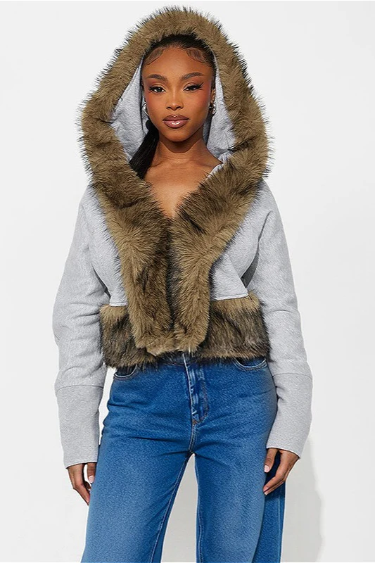 Short Loose Thick Pieced Fur Trim Hoodie - Image 5