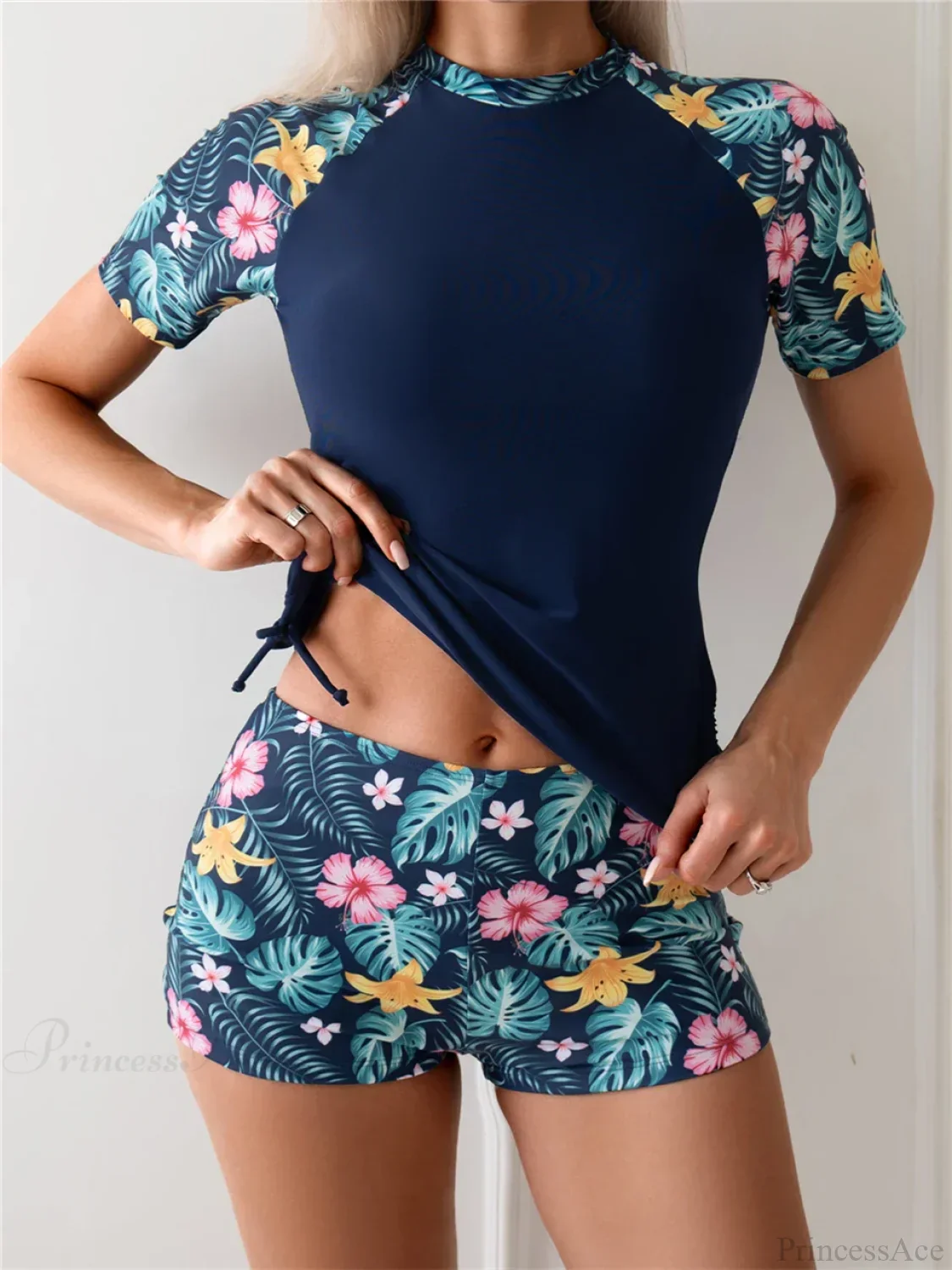 Short Sleeve Surf Suit Two Piece Set - Image 3