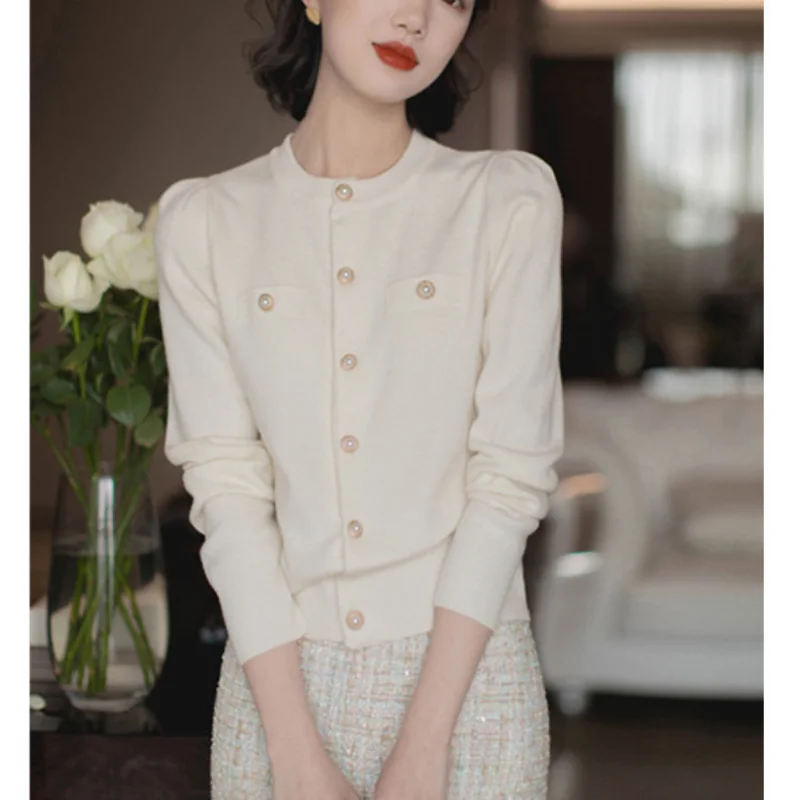 Short Slim Single Breasted Knit Cardigan - Image 8