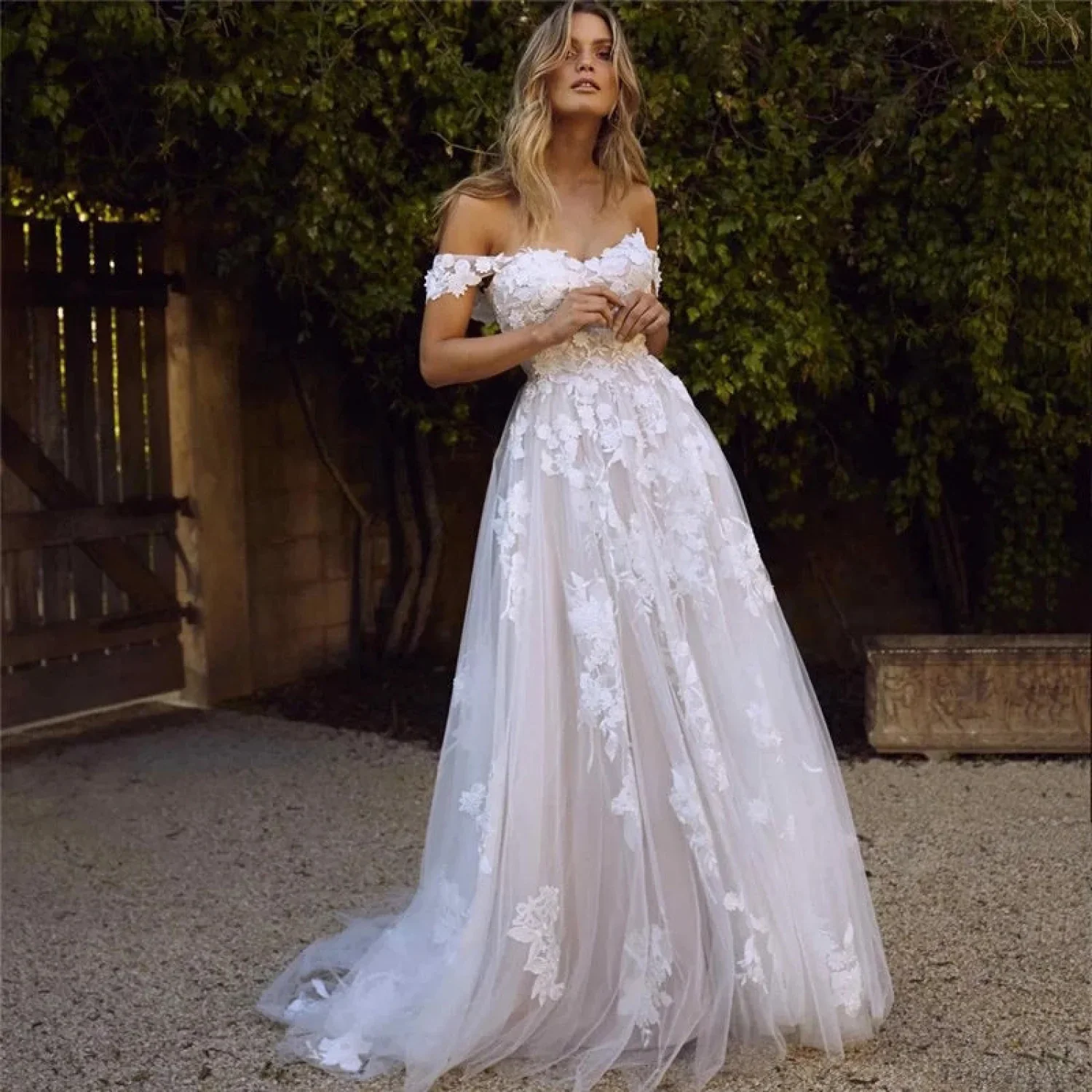 Short Vintage Strapless Wedding Dress - Image 2