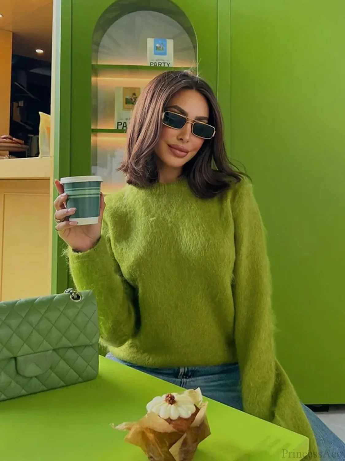 Simple Cashmere Round Neck Sweater - Image 5