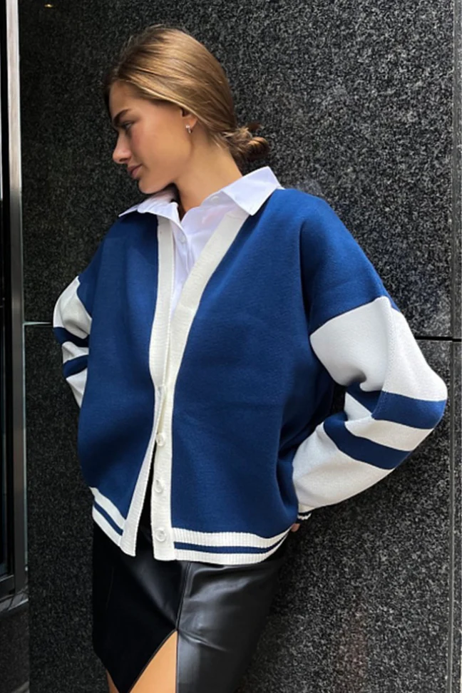 Simple Color Block Striped Relaxed Knit Cardigan - Image 2