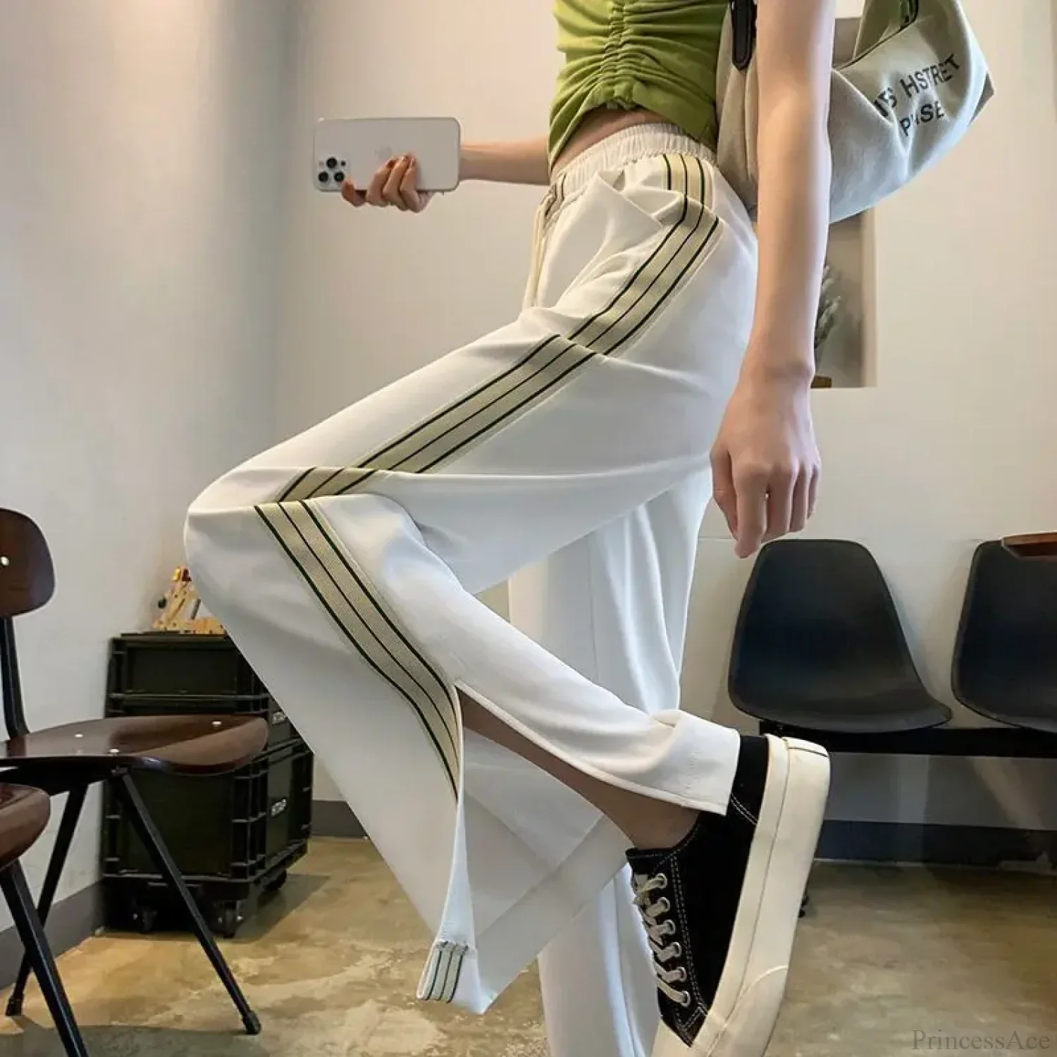 Simple Loose Wide Leg Elastic Pants - Image 2