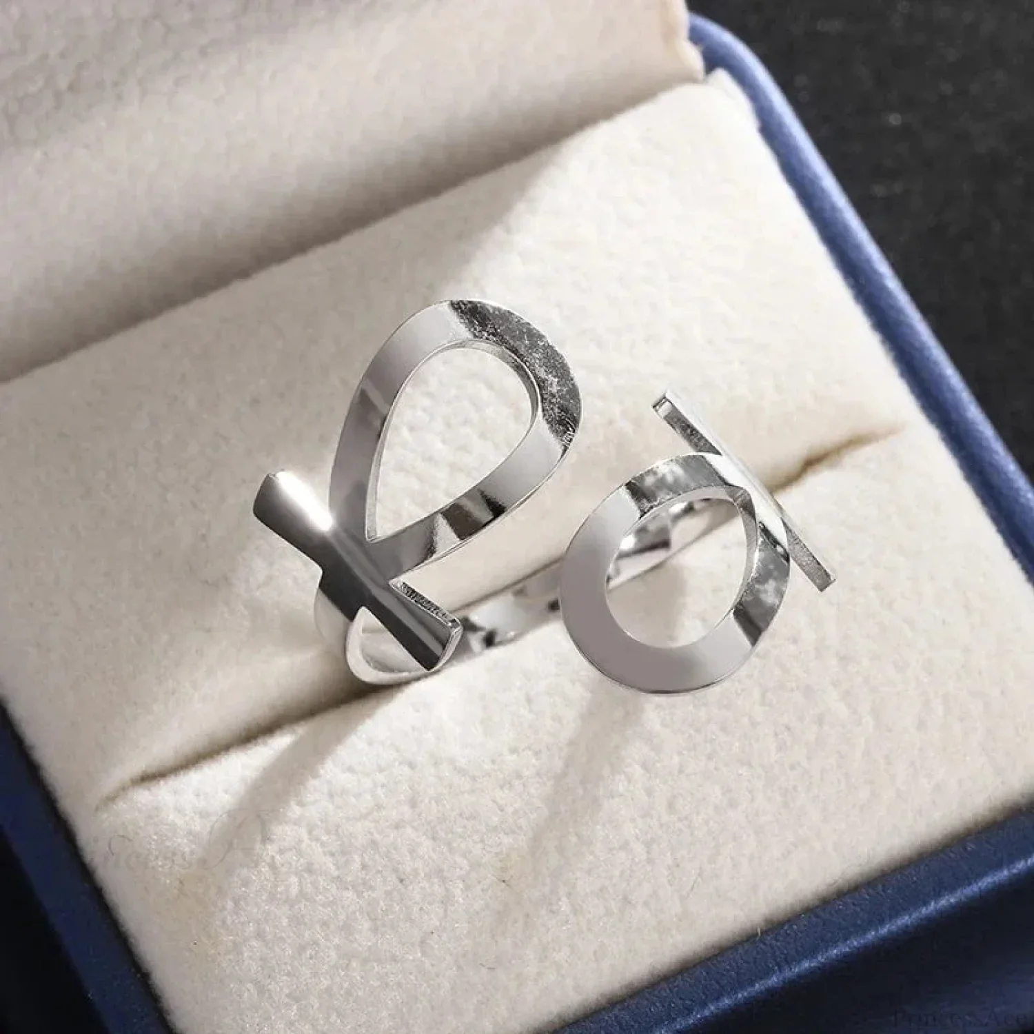 Sinister Eye Style Gothic Pointer Ring - Image 12