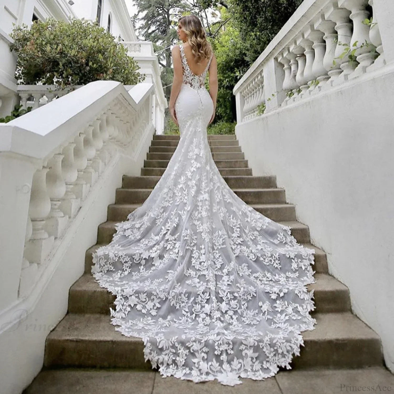Slim Tail Wedding Dress - Image 2