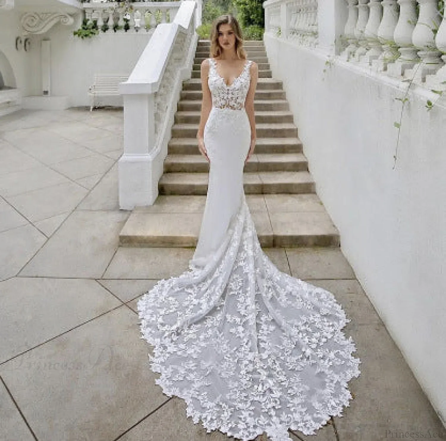 Slim Tail Wedding Dress - Image 4