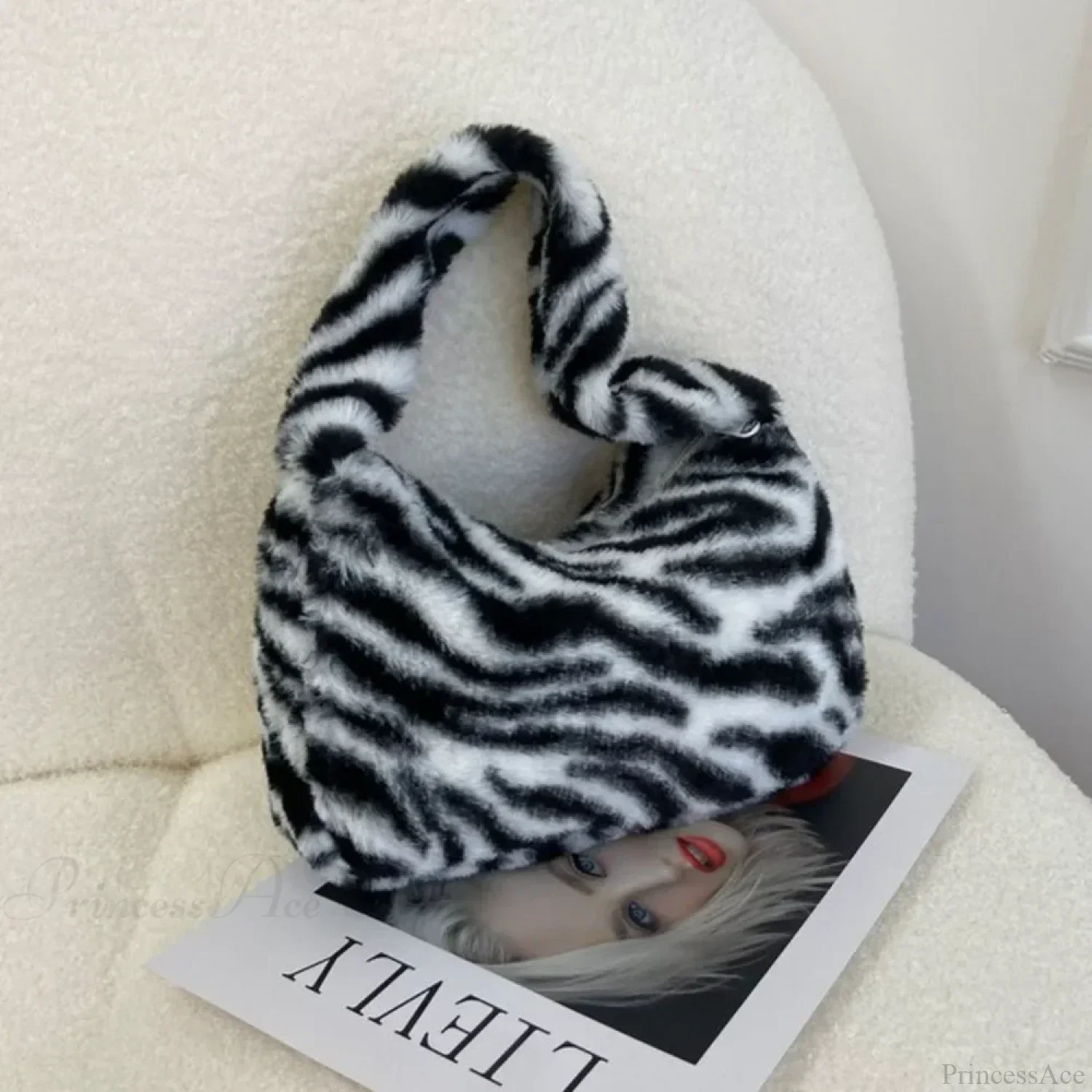 Soft Plush Leopard Pattern Shoulder Tote Handbag - Image 8