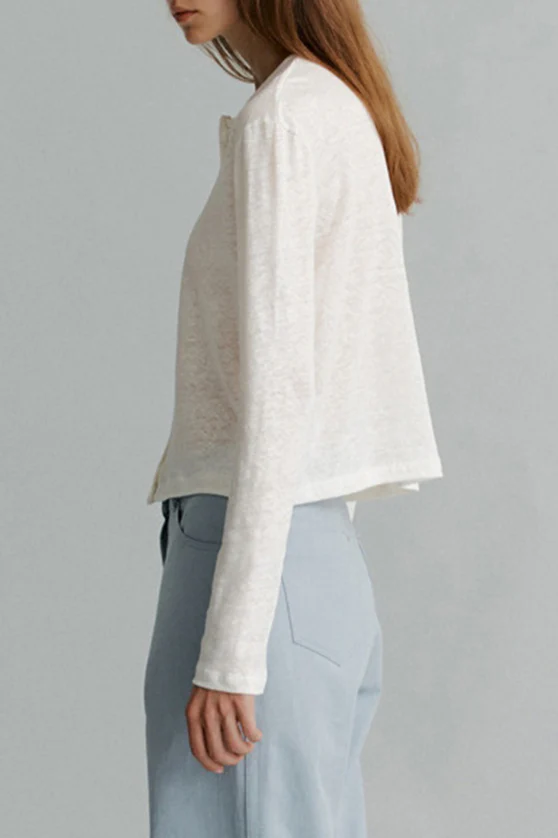 Solid Color Buttoned Knit Cardigan - Image 4