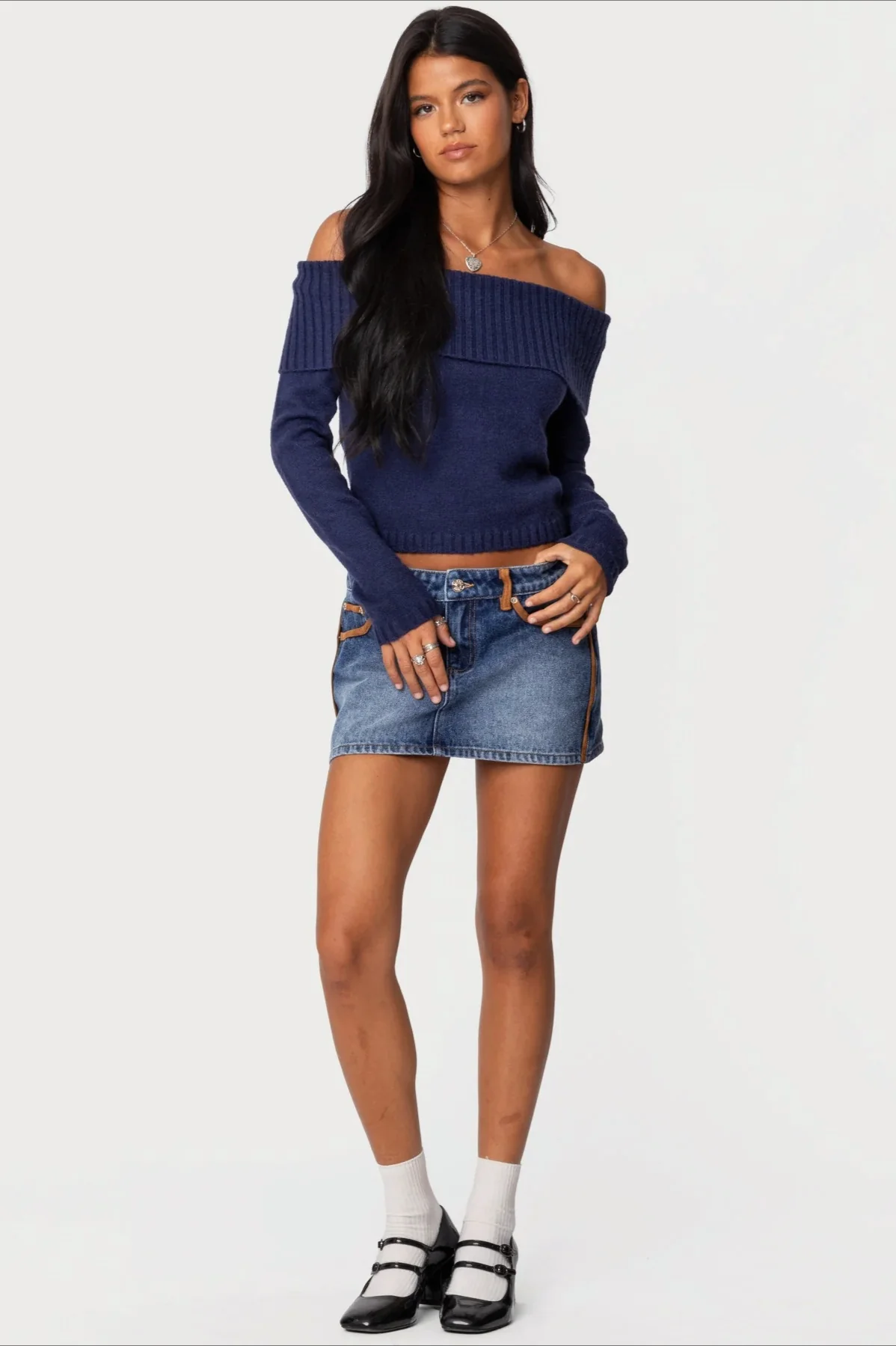 Solid Color Off-Shoulder Boat Neck Long-Sleeve Knit Top - Image 3