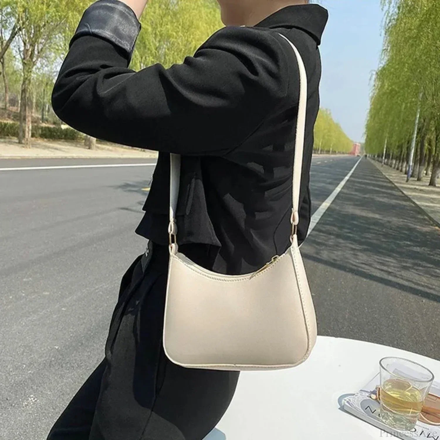 Solid Color PU Leather Casual Shoulder Bag - Image 4