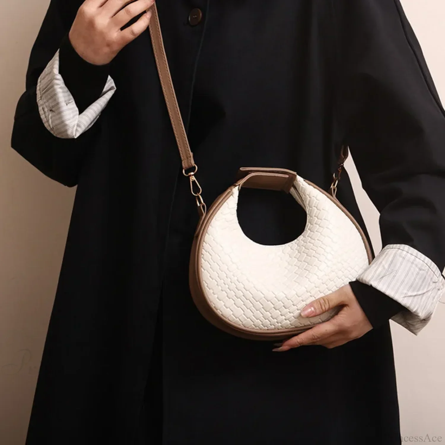 Solid Color PU Leather Lattice Crossbody Handbag - Image 4