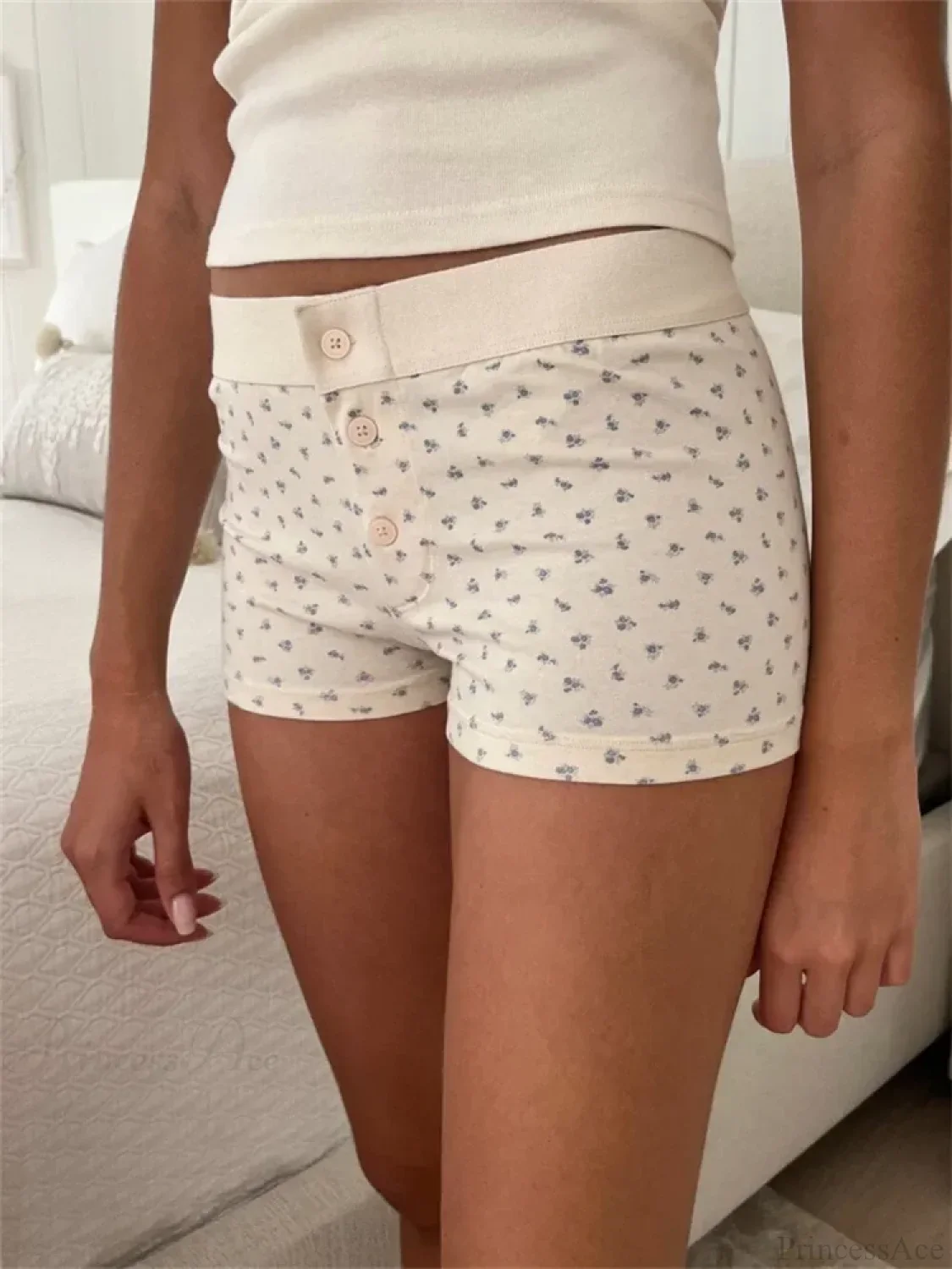Solid Heart Print Elastic Short - Image 9