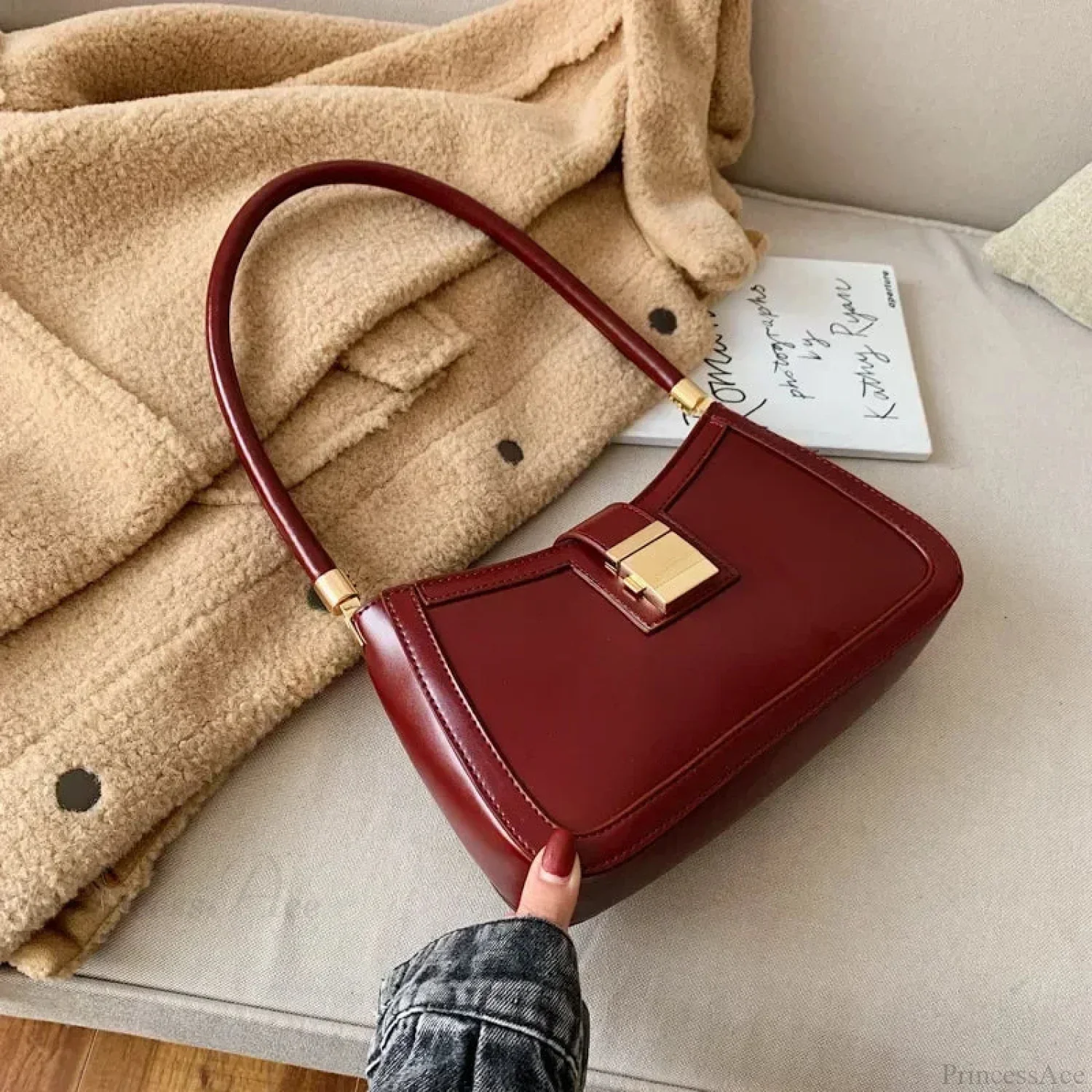 Solid PU Leather Trendy Lock Shoulder Bag - Image 7