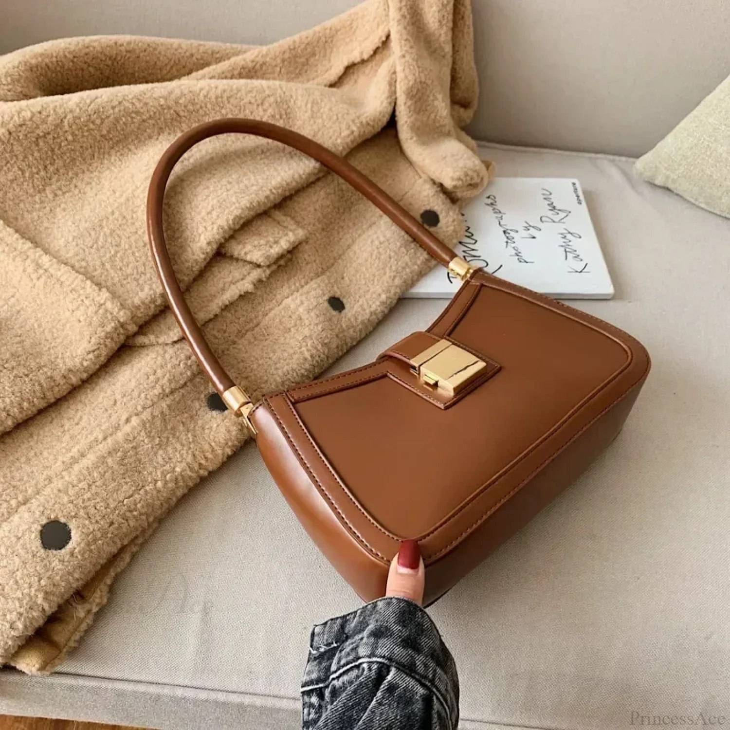Solid PU Leather Trendy Lock Shoulder Bag - Image 9