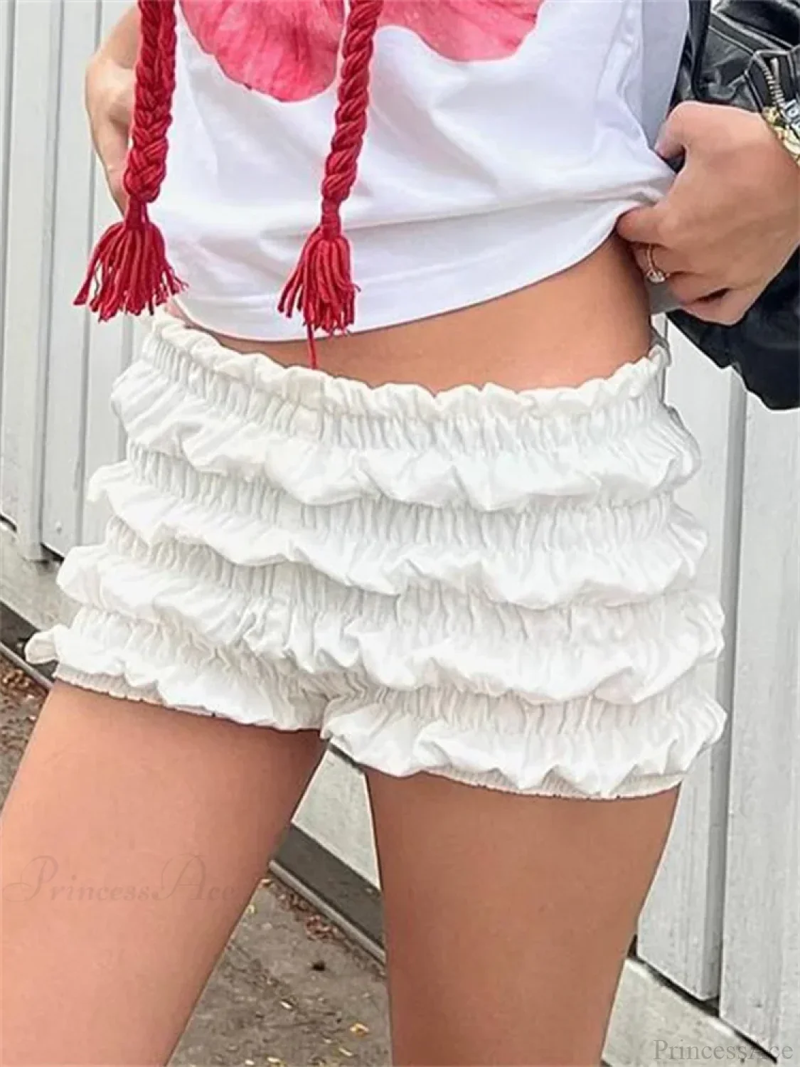 Solid Ruched Elastic Waist Short - Image 2
