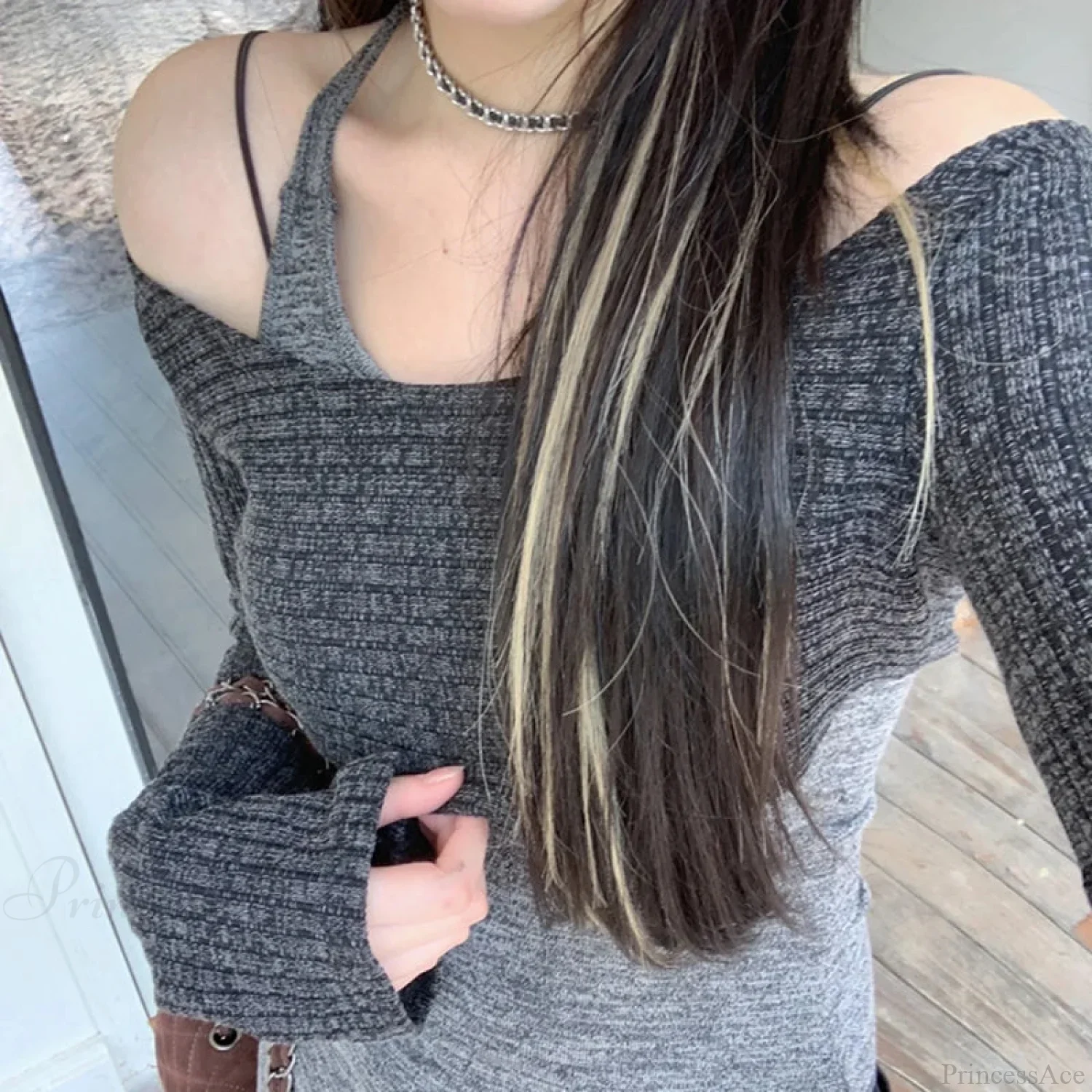 Solid Tank Tie-Up Halter Backless Long Sleeve Knit Top - Image 3