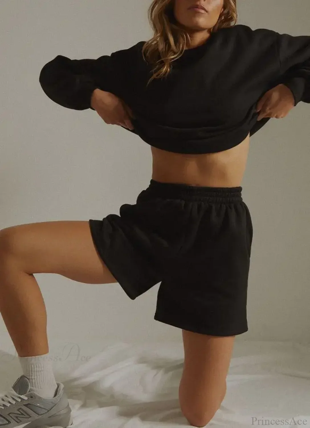 Solid Wide Leg Slant Pocket Short - Image 2