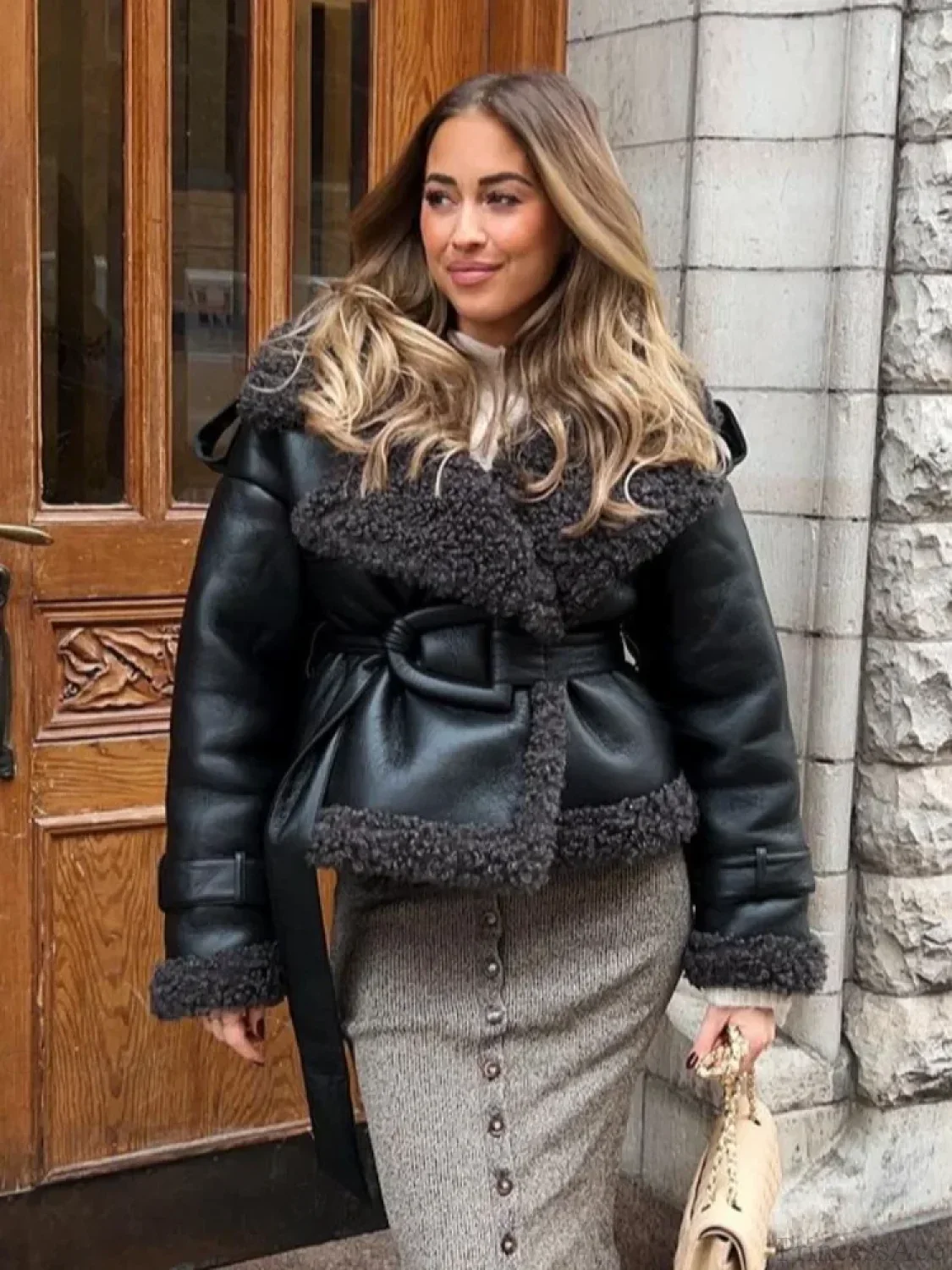 Splicing Thicken Warm Leather Coat - Image 5