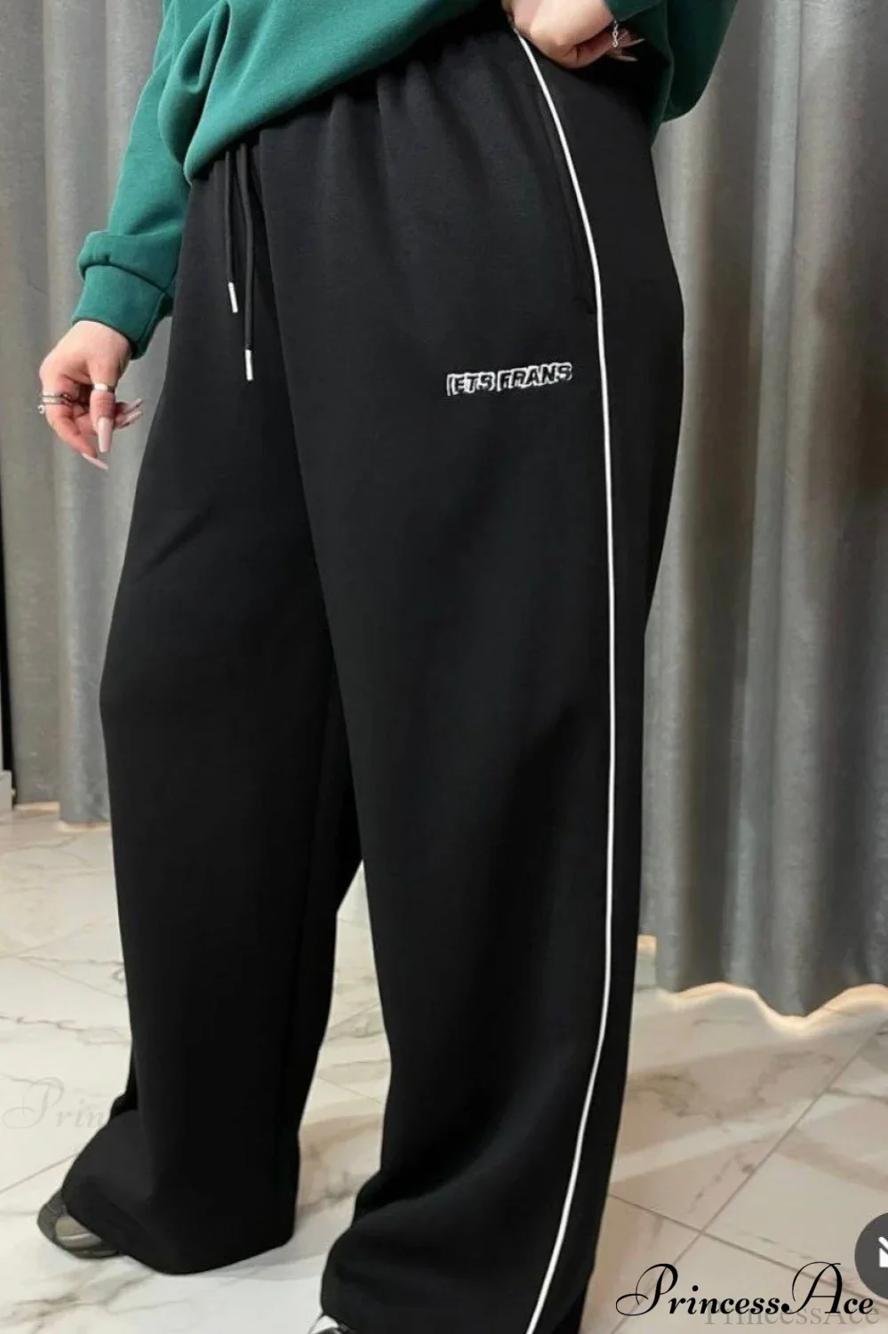 Striped Wide Leg Drapey Convertible Cuffed Pants - Image 7