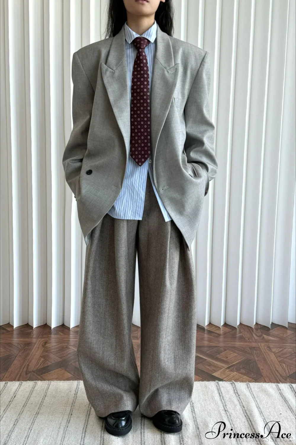 Structured Wide Shoulder Blazer - Image 3