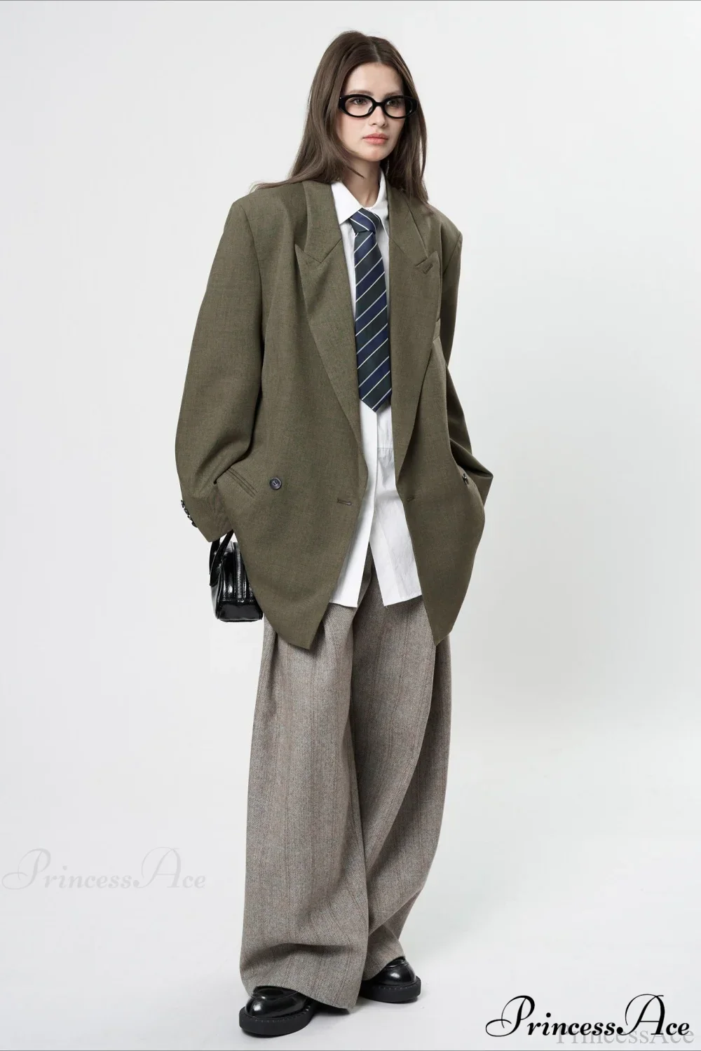 Structured Wide Shoulder Blazer - Image 8