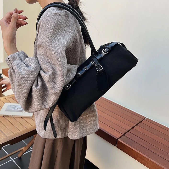 Stylish Long Lock Solid Color Elegant Shape Underarm Bag - Image 15
