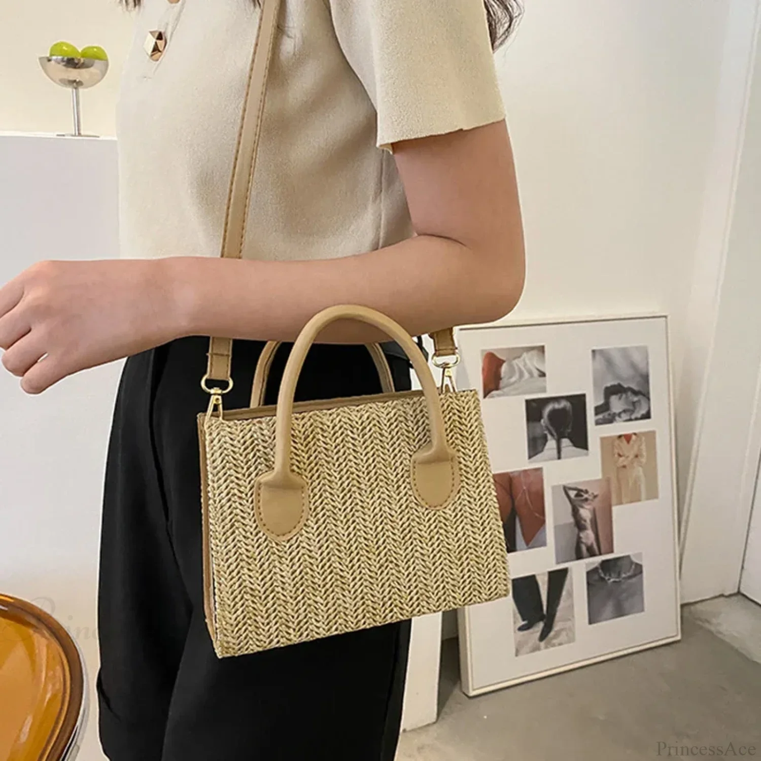 Summer Fresh Flower Woven Crossbody Handbag - Image 4