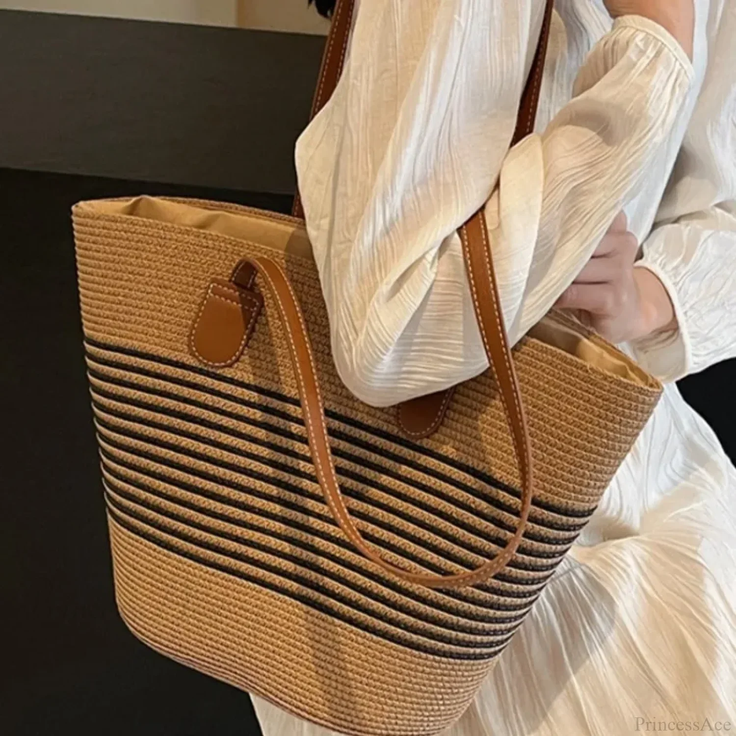 Summer Straw Bag Large Capacity Shoulder Bag - Image 5
