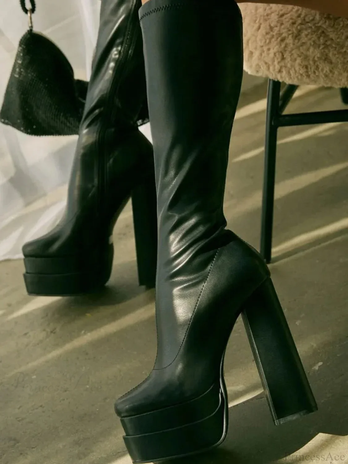 Tall Heeled Above The Knee Platform Winter Boot - Image 16