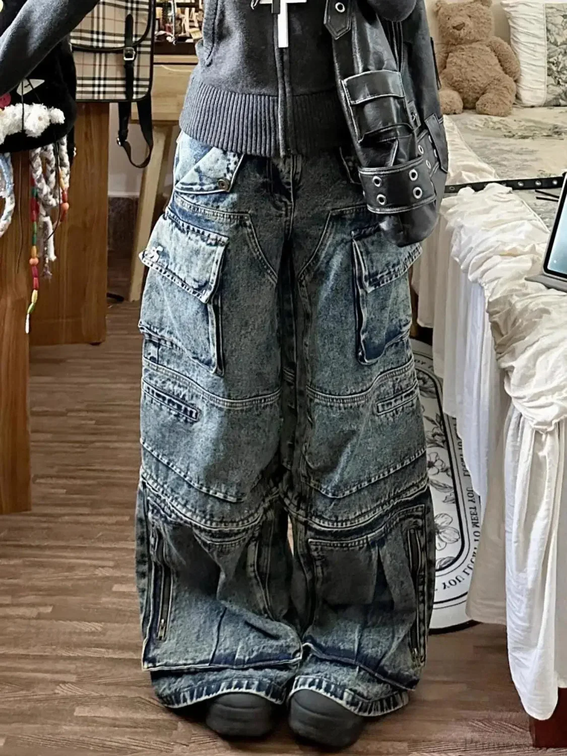 Tall Waist Dark Multi-Pocket Pant - Image 3