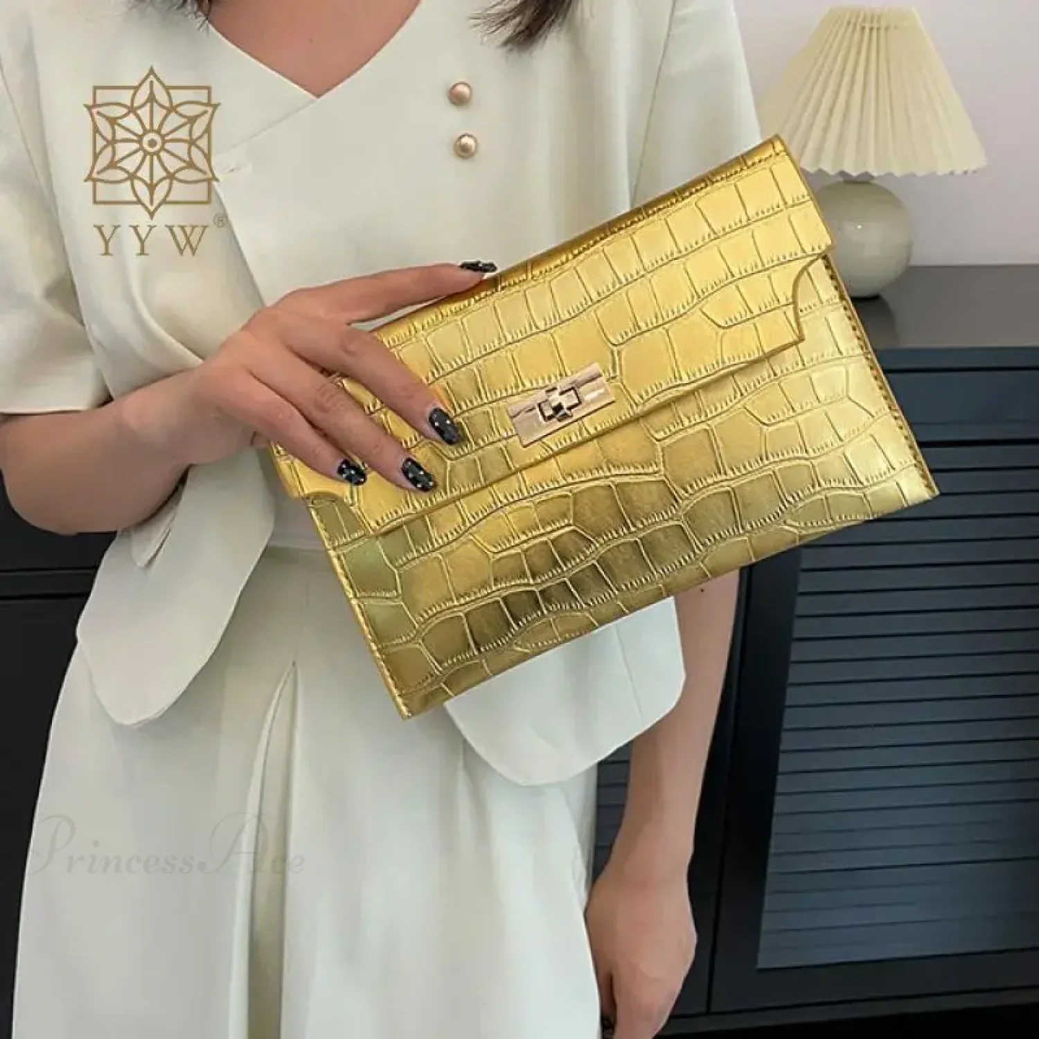 Thin Envelope Crocodile Pattern Wristlet - Image 3