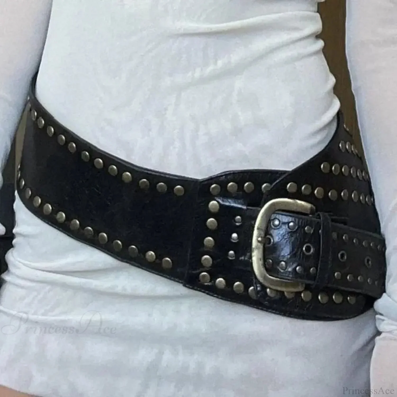 Uneven Rebel Gothic Leather Strap