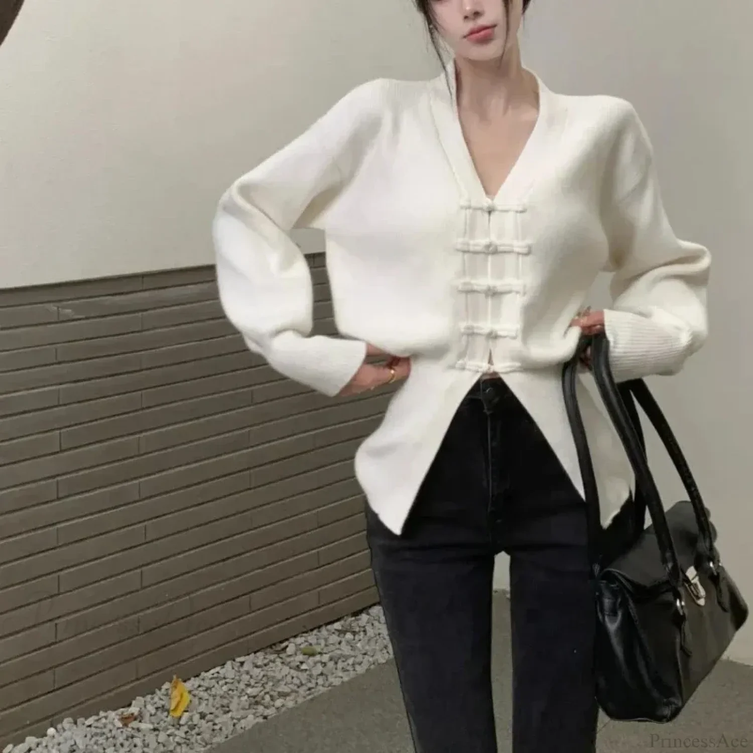 V-neck Buckle Long Sleeve Cardigan - Image 5