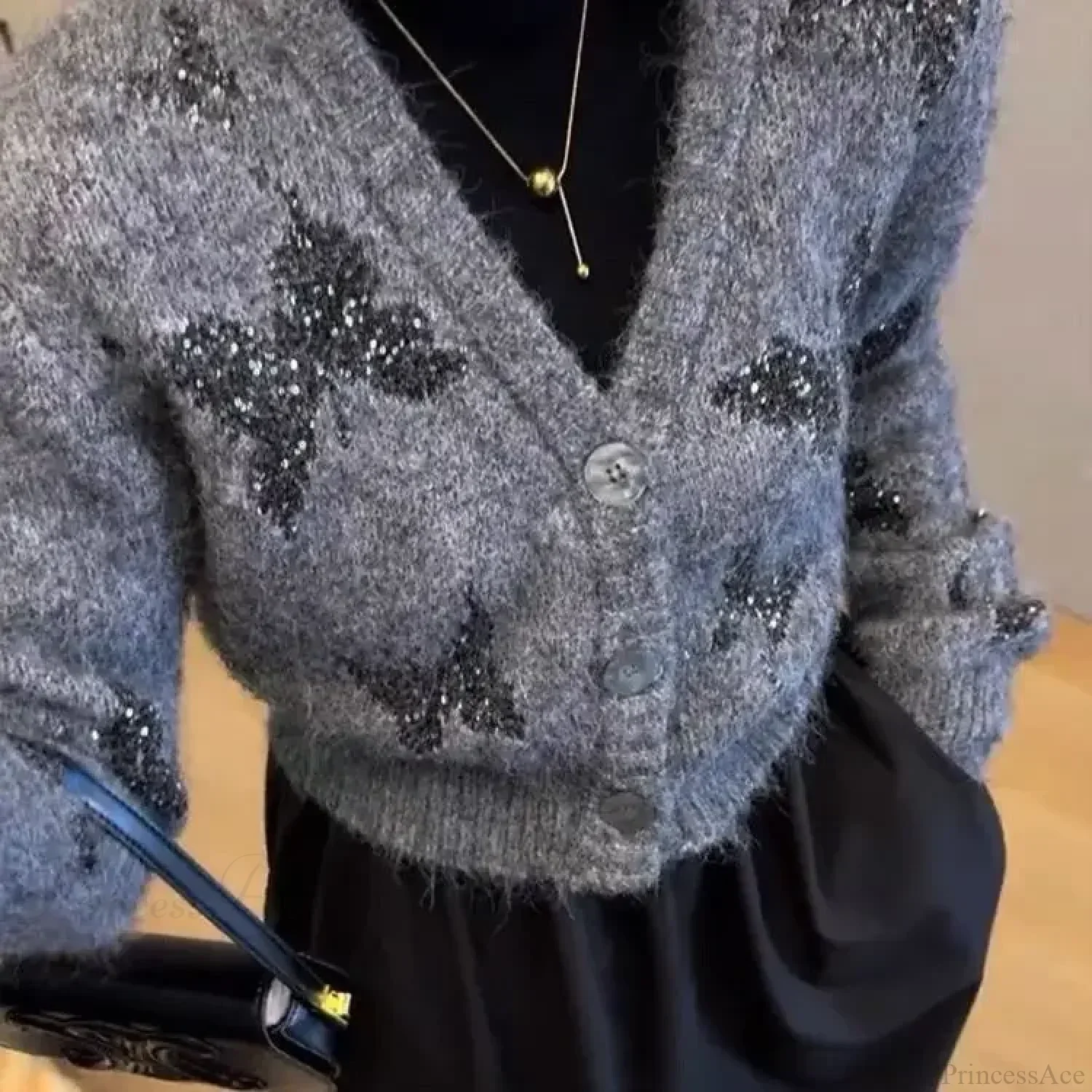 V-neck Butterfly Glitter Knit Cardigan - Image 4