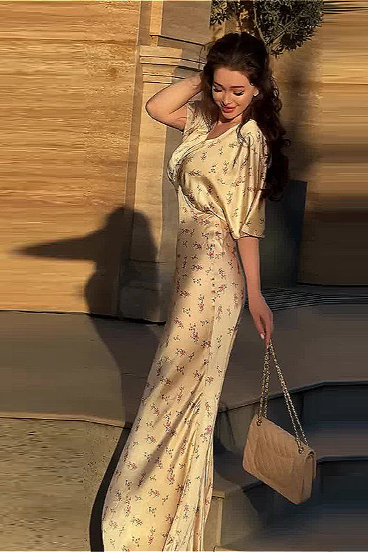 V Neck Cinched Waist Stylish Floral Dress - Image 2