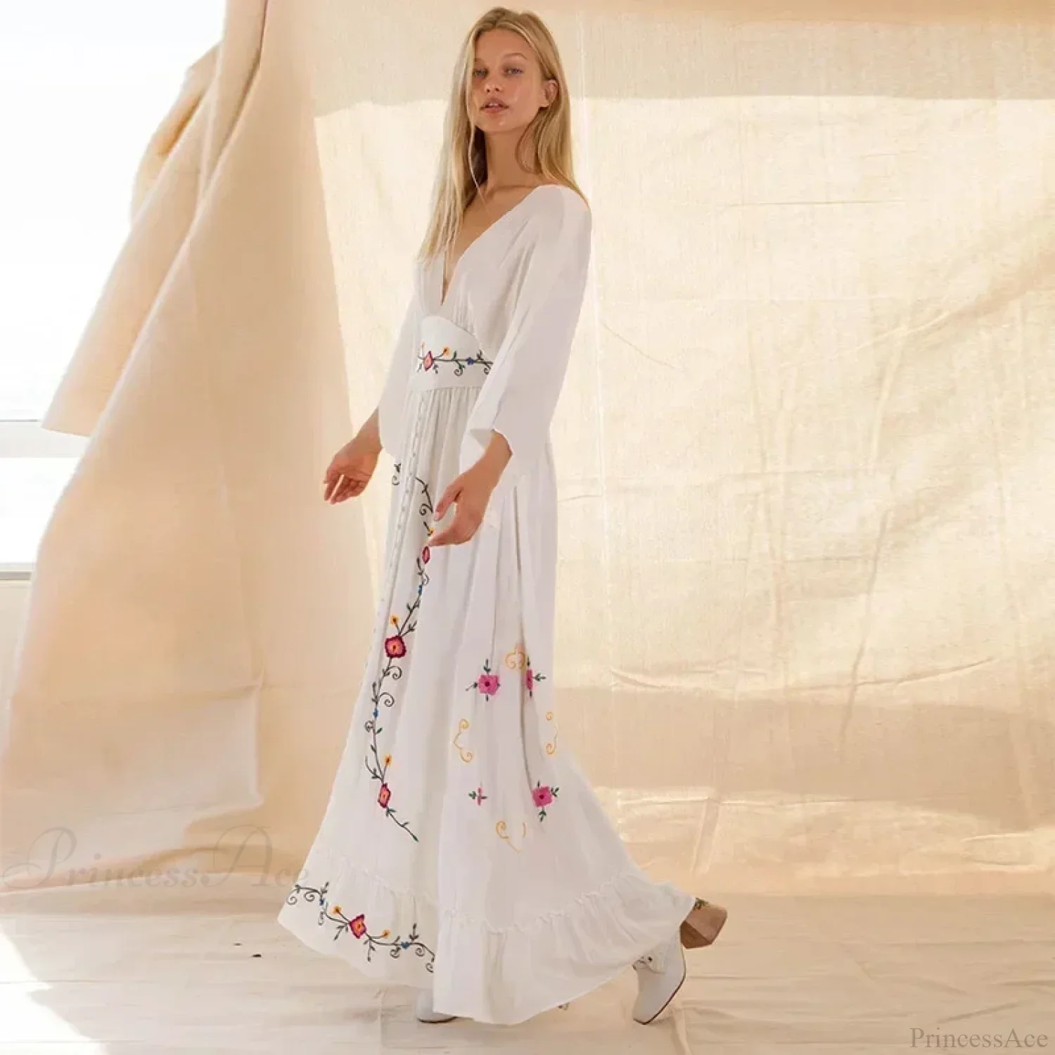 V-neck Embroidery Flower Retro National Boho Dress - Image 5
