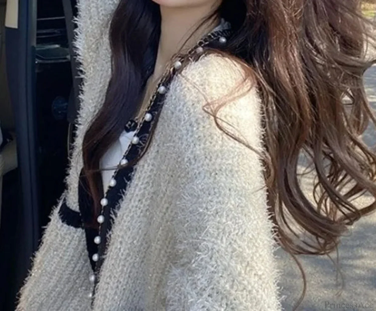 V-neck Fleece Thick Knitting Cardigan - Image 5