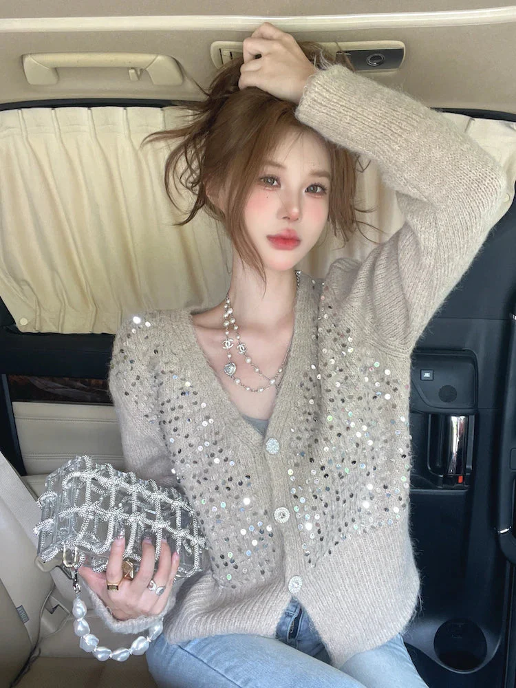 V-neck Gray Sequin Short Knit Cardigan - Image 2