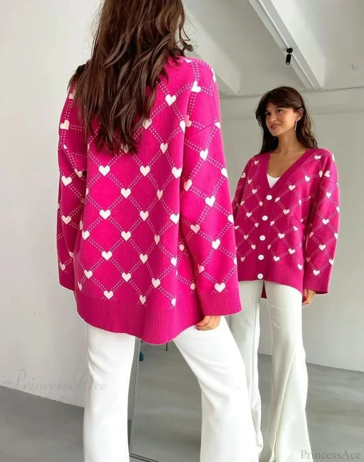 V-neck Heart Pattern Pocket Cardigan - Image 3