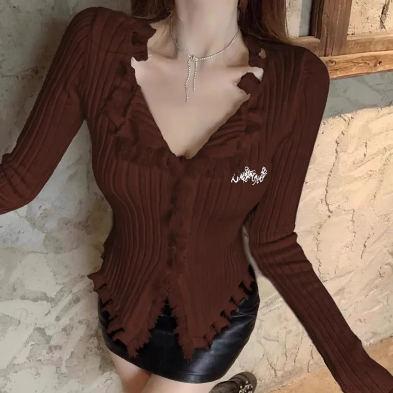 V-Neck Knit Sweater Pattern Tassel Irregular Hem Knit Top - Image 5