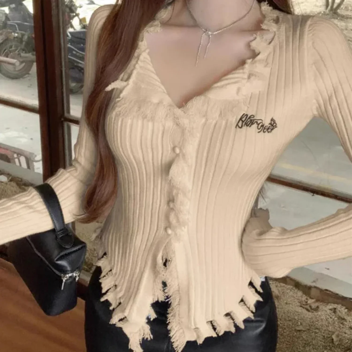 V-Neck Knit Sweater Pattern Tassel Irregular Hem Knit Top - Image 6