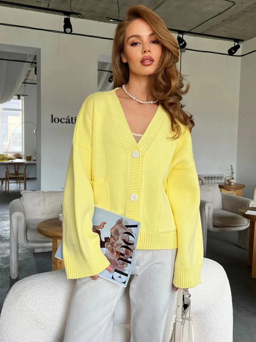 V-Neck Pocket Knit Cardigan - Image 4
