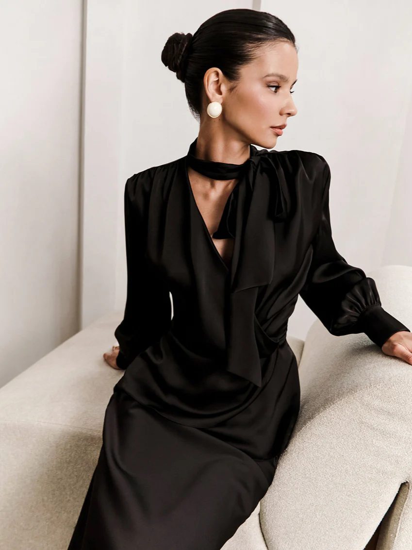 V-Neck Tie Slim Fit Blouse - Image 6