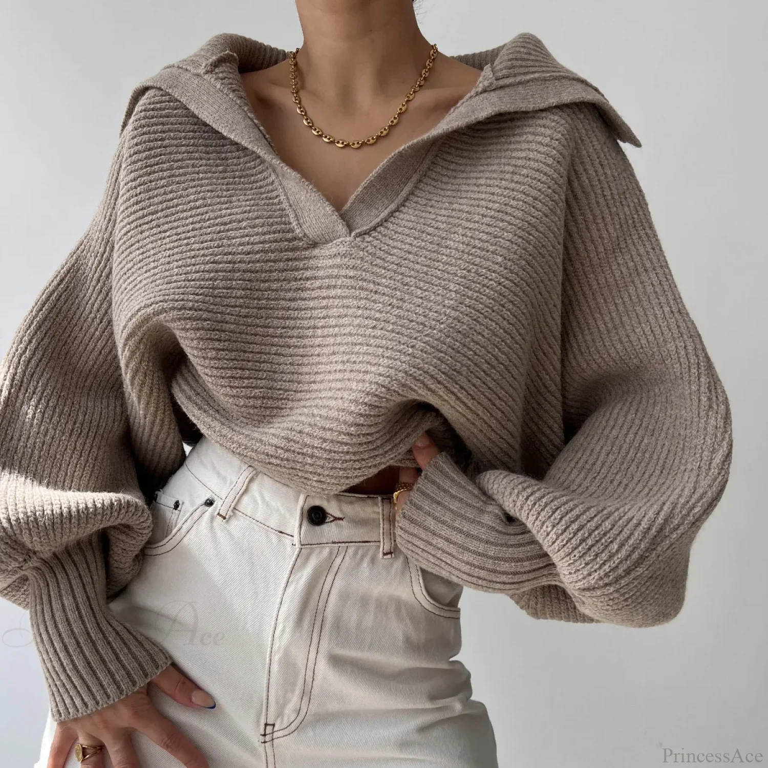 V-neck Warm White Sweater - Image 10