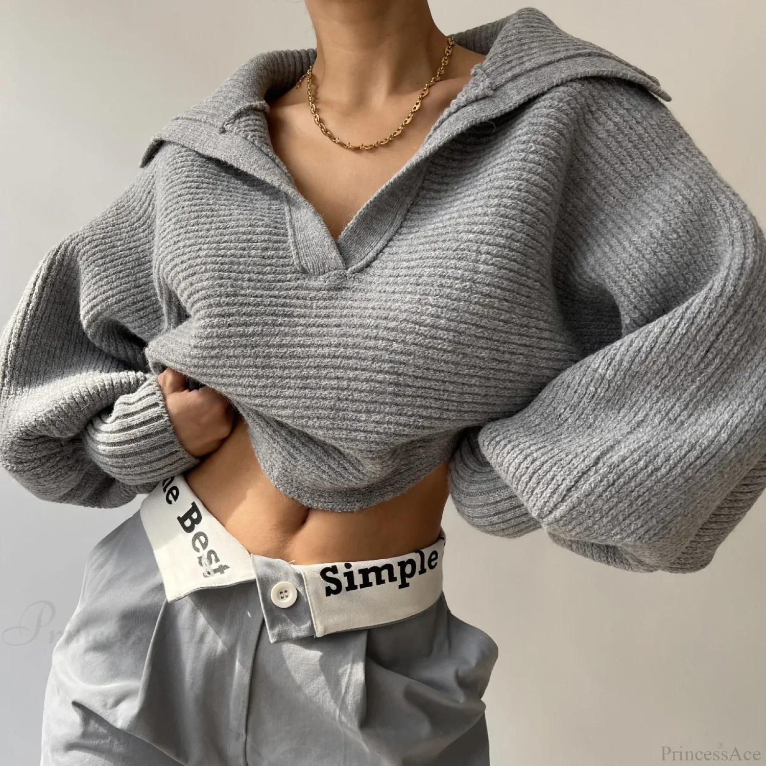 V-neck Warm White Sweater - Image 7